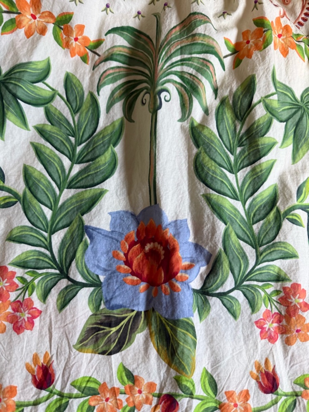 Farm Rio Short-Sleeve High-Neck Printed Blouse - Picture 10 of 11
